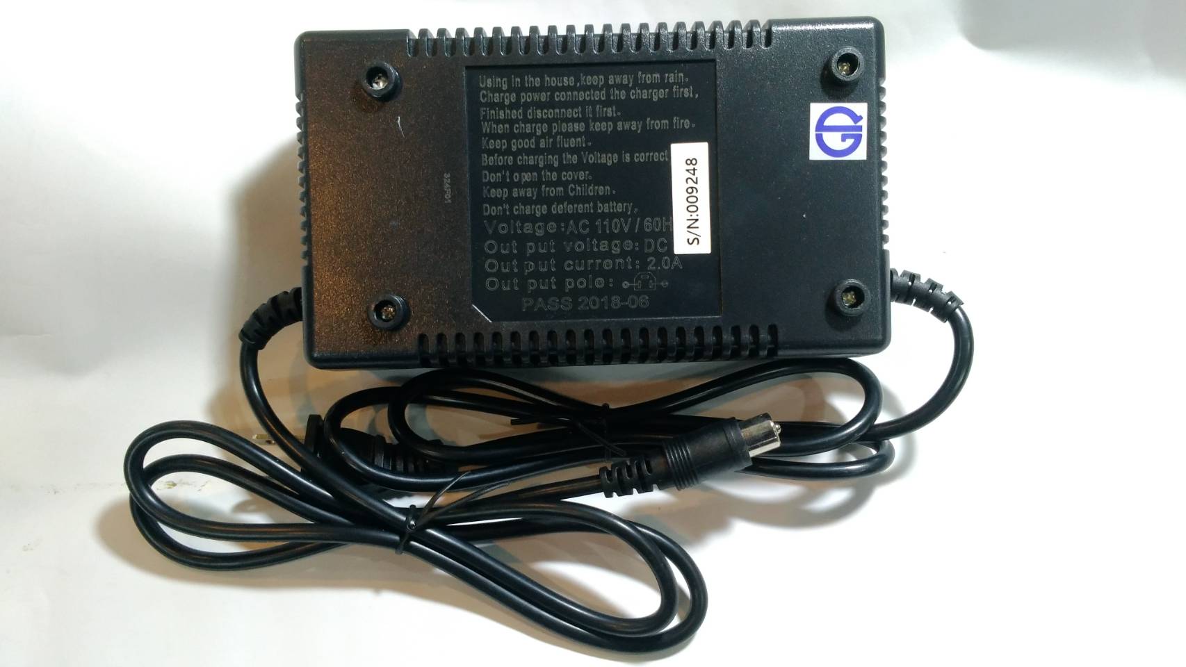 電動車- 36V- 2A視頻頭充電器