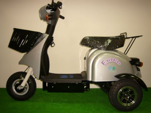 小馬哥電動三輪車GV-301