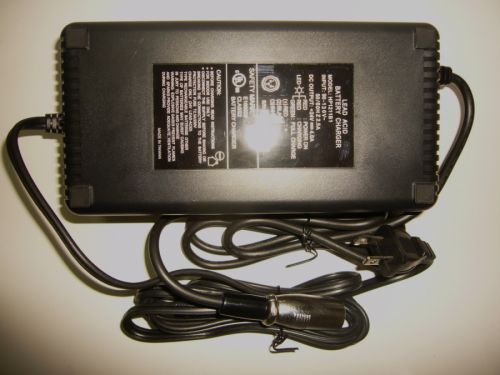 電動車24V-4A-1充電器