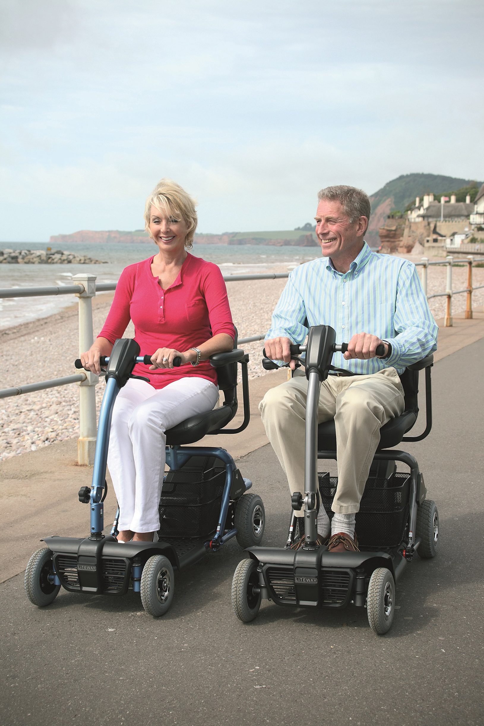 和大諧和四輪電動代步車US-LW4