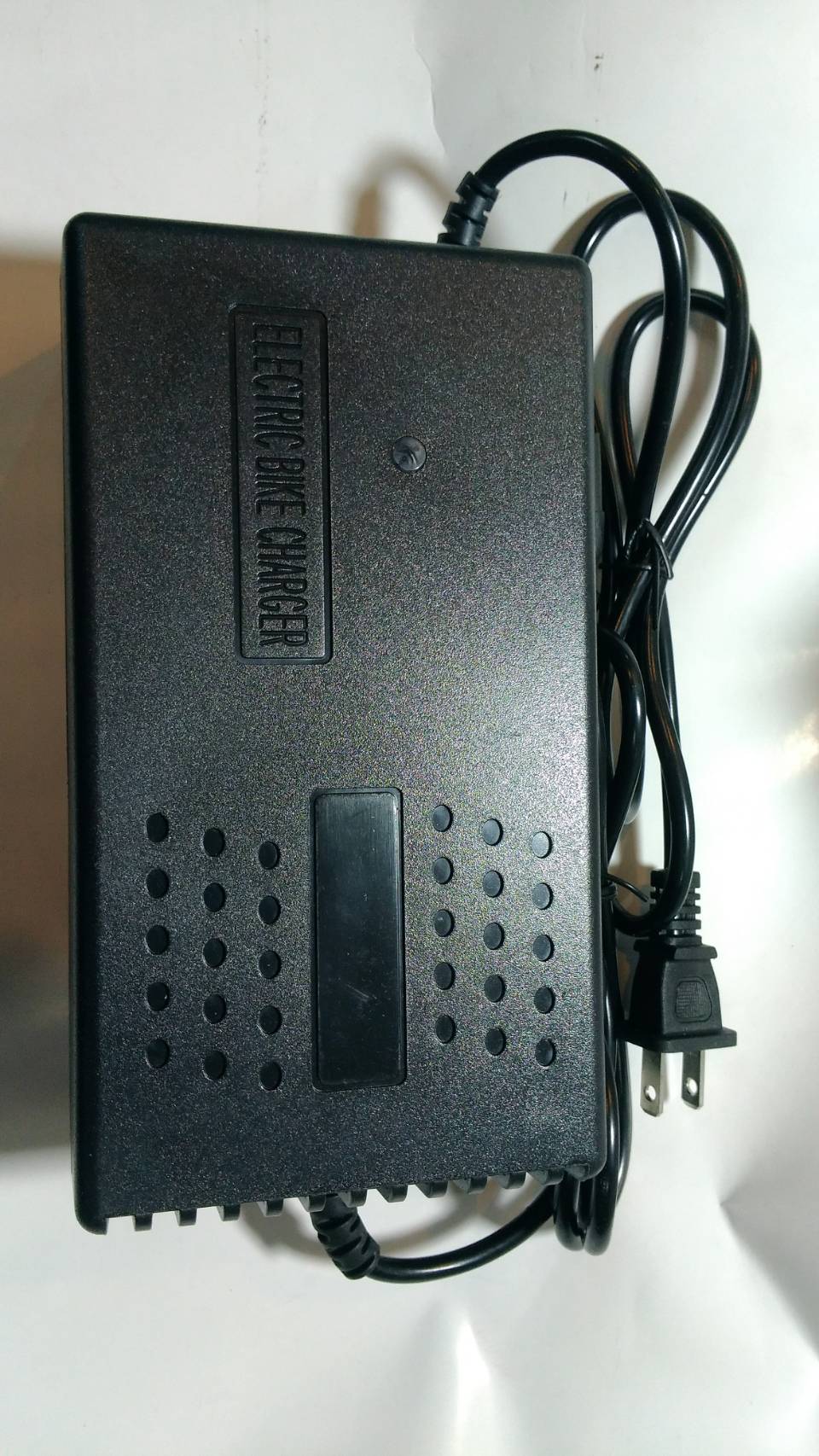 電動車 72V-3A品字頭鉛酸充電器