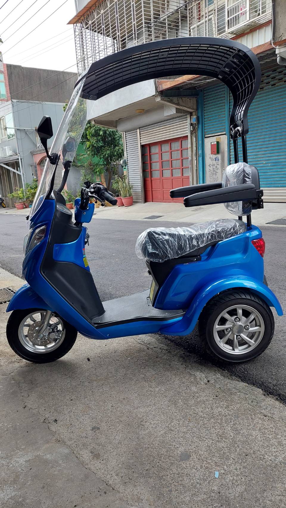 尚紳頂棚電動三輪車TS-301