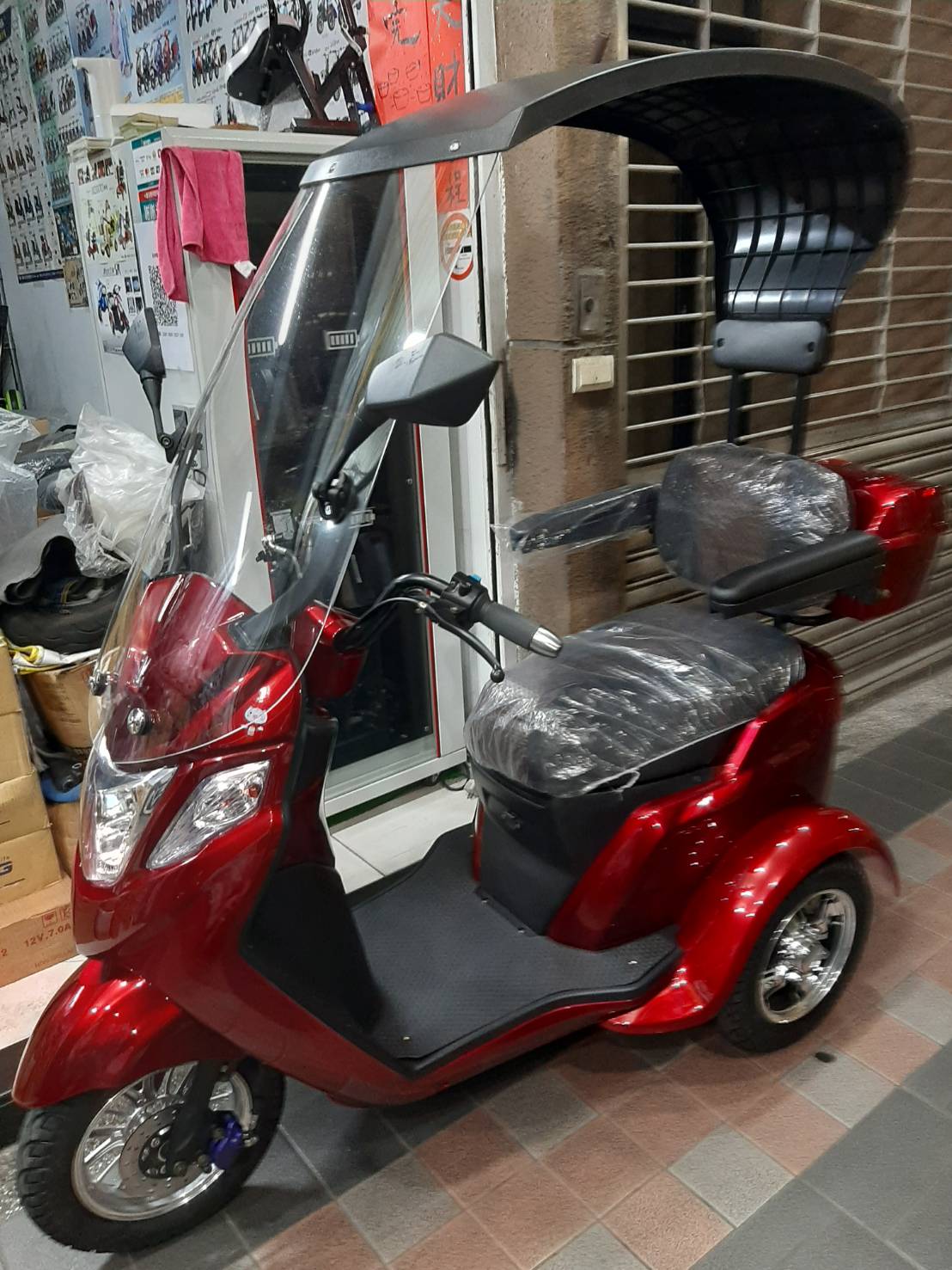 尚紳頂棚電動三輪車TS-301