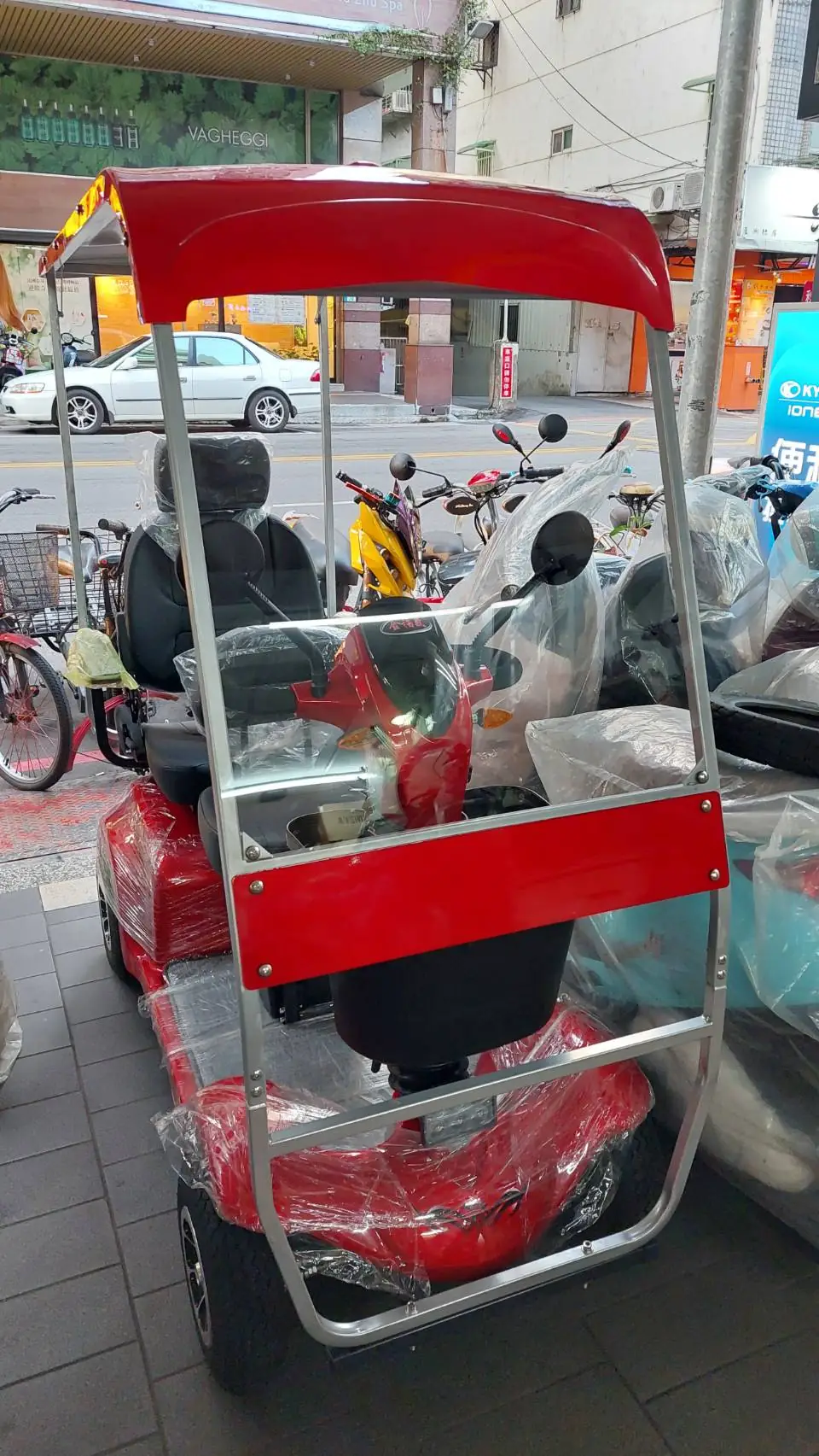 1050718 鑫程四輪頂棚雙人座椅電動代步車413XL